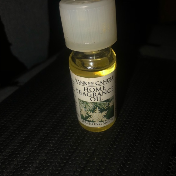 Yankee candle fragrance oil sparkling snow 0.33 fl.oz - Picture 5 of 11